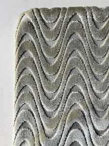 Gp&J Baker Jive Parchment 24"x24" Fabric Remnant - Picture 1 of 4