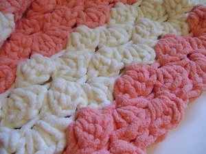 VTG Handmade Crochet Afghan Blanket Throw Peach & White SUPER SOFT EUC - Picture 1 of 3