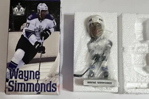 Wayne Simmonds SGA Bobblehead Los Angeles LA Kings Bobble Hockey Player #17 - Bild 1 von 10