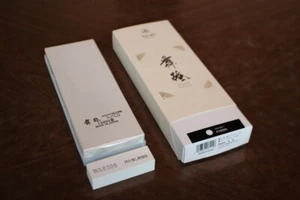 Suehiro Maido MG10000-1 Magnesia WA sharpening stone with Nagura - Picture 1 of 1