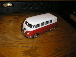 Nice 1/32 ? WELLY 4 1/2" 1962 Volkswagen VW Microbus w/ Pull Back ACTION Free SH - Picture 1 of 5