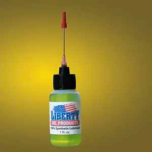 Olio sintetico per lubrificare tutti gli orologi Waterbury - Foto 1 di 3