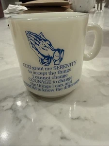 Vintage Gelassenheit Gebet Mut Weisheit weiß Milchglas 6 Unzen Kaffeetasse Becher - Bild 1 von 6