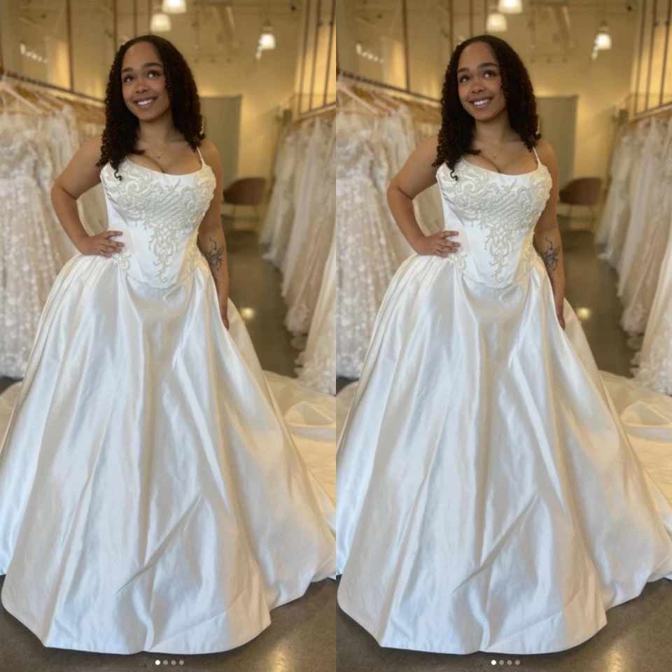 Elegantes Vestidos de Novia Correas de Espagueti Satén Línea A Talla Grande Vestido de Novia Foto 1 de 4