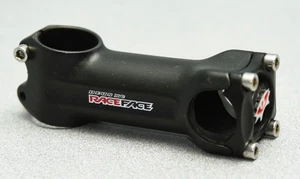 Stelo RACE FACE DEUS XC, 7 gradi, sterzo 1 1/8", lunghezza 90 mm, morsetto 25,4 - Foto 1 di 5