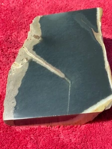 Specimen Wyoming  Olive Jade 1080 grams - Picture 1 of 9