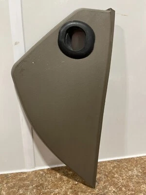 Hyundai Tucson 2006 tablero del lado derecho del pasajero tapa final Foto 1 de 2