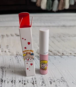 MAC Archie's Girls Limited Edition Lipglass Lip Gloss in Stay Sweet HTF RARE - Picture 1 of 5