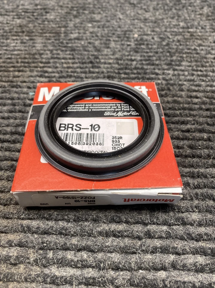 Sello de eje de salida delantero Motorcraft BRS-10 Foto 1 de 4