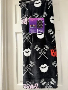 Bratz Kisses weicher Plüschwurf 50 Zoll x 70 Zoll schwarz - Bild 1 von 4