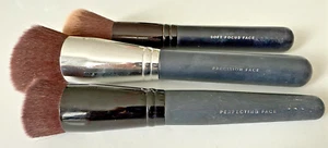 bareMinerals Brush Lot - Perfecting, Precision And Soft Focus Face - Picture 1 of 4