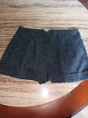 Pantalones Cortos ELLE Mujer Talla 8 Tiro Medio Chino Plisado 3.5" Entrepierna Gris Tweed Oscuro Foto 1 de 3