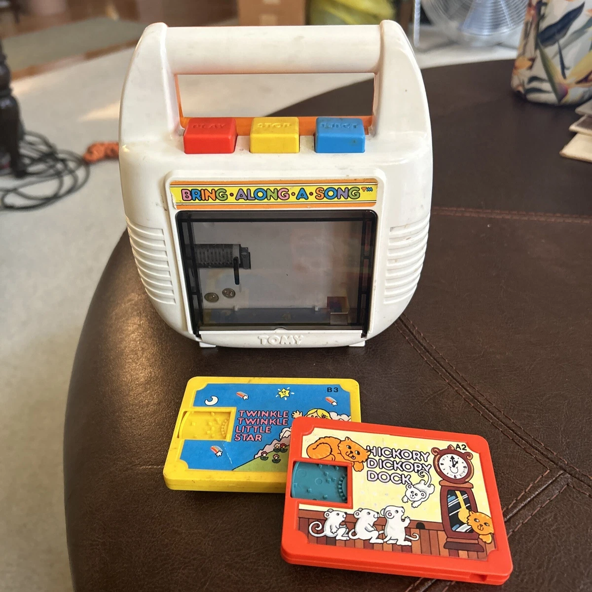 [メンテ品] Fisher-price マイク付カセットプレーヤーアダプター付 メンテ品] Fisher-price マイク付カセットプレーヤーアダプター付