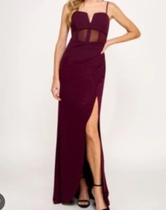 Emerald Sundae Formal Maxi Dress Gown SZ Medium Juniors Burgundy Mesh Panel NWT - Picture 1 of 13