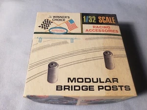 Vintage 1/32 AURORA HO SCALE MODULAR BRIDGE POSTS No. 3224-.98 BOXED SEALED 1965 - Picture 1 of 10