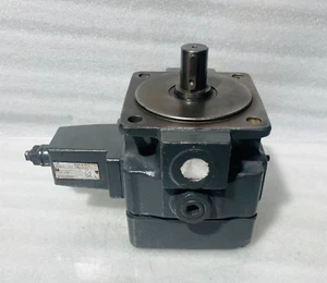 Rexroth 1PV2V3-30/40 RA01MC100A1 Hydraulic Variable Vane Pump - Picture 1 of 6