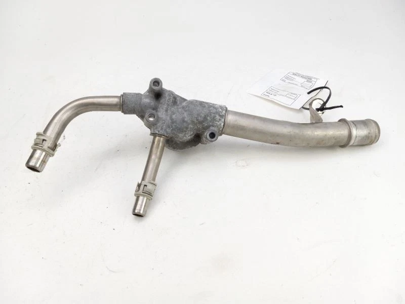 Chevrolet Traverse 2009 carcasa termostato Foto 1 de 4