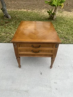 Bassett end table Bassett Night Stand 1 Drawer 2 Handles Beautiful midcentury - Image 1 of 4