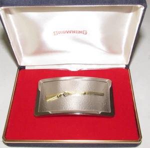 MIB Vintage Browning Gürtelschnalle mit Gewehr - Bild 1 von 3