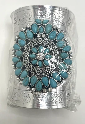 Brazalete brazalete tono plata imitación turquesa y estrás Foto 1 de 4