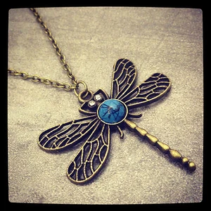 Halskette - Halskette Libelle Neuf. Ein Schmuck Ideal für Damen Mode - Bild 1 von 1
