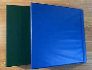 PRE-OWNED SCHOOL BINDERS 2 BINDERS 1 GREEN AND 1 BLUE - Picture 1 of 6