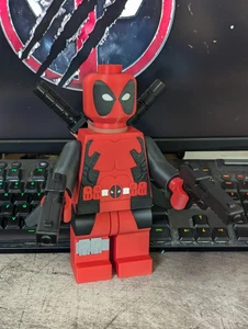3D-gedruckte Marvel Deadpool große 8,5" - 9,5" Minifigur - Bild 1 von 9