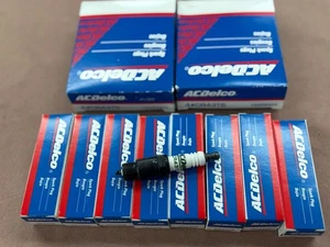 For Genuine GM ACDelco Spark Plugs CR43TS 19354425 Set Of 8 - Picture 1 of 1