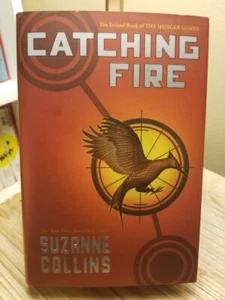 Catching Fire (Hunger Games #2) by Suzanne Collins 1st Ed 5th Print HB DJ VGC!! - Picture 1 of 12
