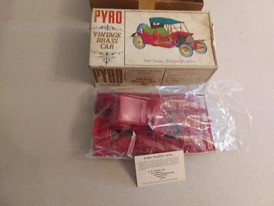 PYRO VINTAGE BRASS CAR 1911 STEVENS-DURYEA ROADSTER 1967 C461-125 SIGILLATO - Immagine 1 di 4