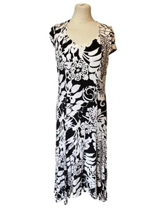 Country Casual Dress Black and White Midi Floral Jersey Dip Hem Size Med 14 - Picture 1 of 7
