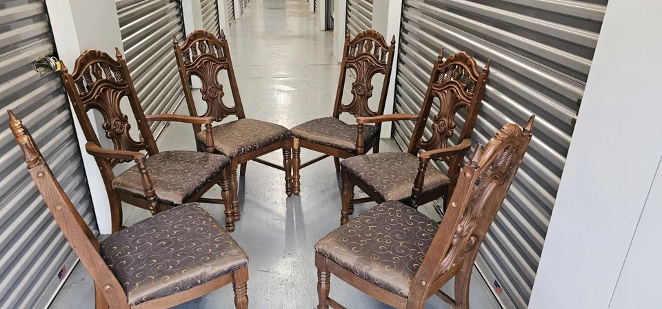 (6) JUEGO DE COMEDOR NEO RENACENTISTA ESTILO URETANO RESPALDO ALTO Foto 1 de 4