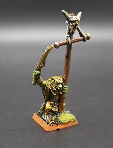 1 Skaven Plague Monk portabandiera dipinto in metallo Warhammer WFB AoS miniatura - Foto 1 di 3