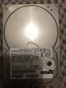 Hitachi Deskstar HDS725050KLA360 0A31619 500GB 3.5" 7200RPM 16MB - Picture 1 of 3