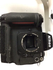 Nikon D1H 2.66MP DSLR camera Camera Read - Picture 1 of 5