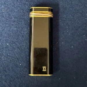 Cartier Genuino Encendedor Negro Dorado Ovalado Gas Encendedor Chispa Confirmado Usado - Imagen 1 de 8