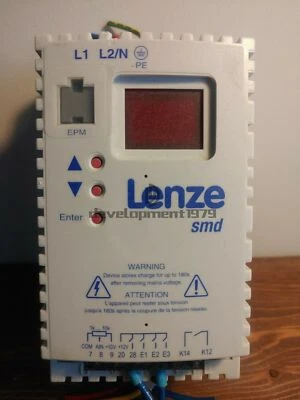 1PCS Used Lenze ESMD251X2SFA Frequency Converter - Image 1 of 4