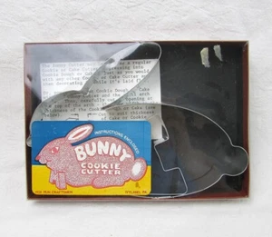 Vintage Easter Bunny Cookie Cutter Original Box 1984 Fox Run Craftsmen 7" Metal - Picture 1 of 1