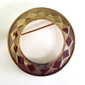 Vintage Textured Circle Wreath Round Gold Tone Pin 1-5/16" - Picture 1 of 4