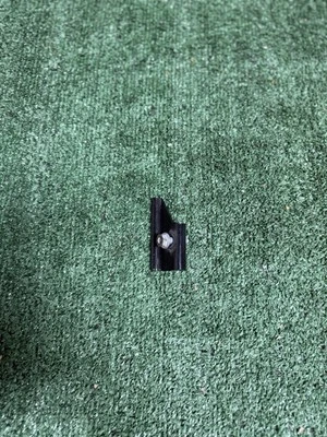 Nissan Altima 2022 soporte de montaje en bandeja de batería OEM Foto 1 de 4