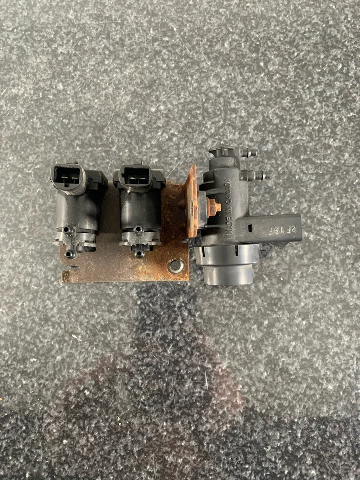 87 - 94 FORD F150 F250 F350 BRONCO 5.0L 5.8L EGR VACUUM SOLENOID ASSEMBLY OEM Foto 1 de 4