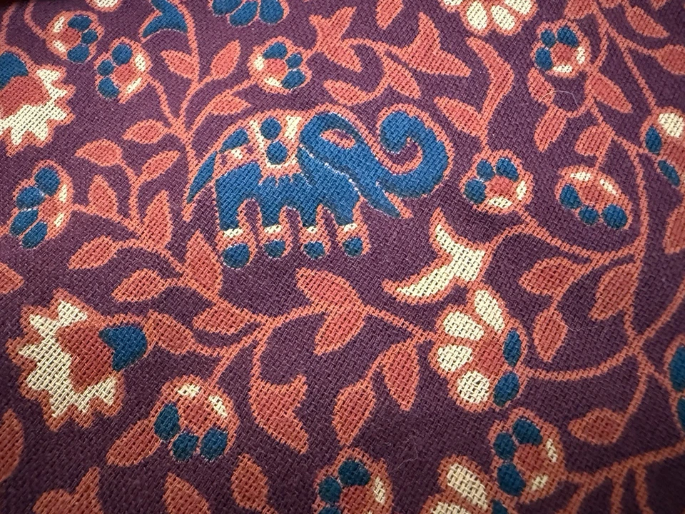 "Tapiz floral Urban Outfitters UO Home 84"" X 100"" nuevo" Foto 1 de 4