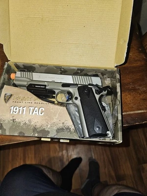 Pistola de Airsoft Umarex Elite Force 1911 TAC Gen3 CO2 Blowback 6 mm BB - 2279556 Foto 1 de 3
