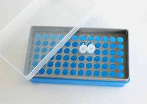 Caja de plástico para tubos de microcentrífuga PCR 1,5 ml congelador almacenamiento 72 pos - Imagen 1 de 2