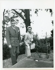 Laurence Olivier und Vivien Leigh - Vintage Original 1957 Foto - Bild 1 von 3