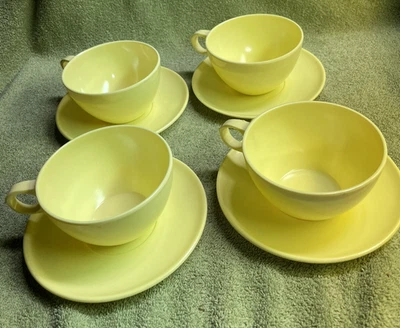 Juego de 4 tazas y platillos amarillos Melmac MCM vintage Foto 1 de 4