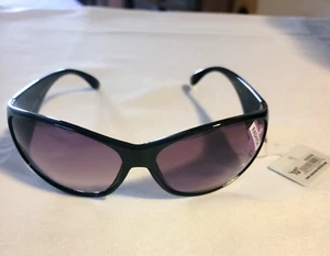 Gafas de sol Piranha de moda para mujer estilo brillante # 62000 envoltura negra - Imagen 1 de 5