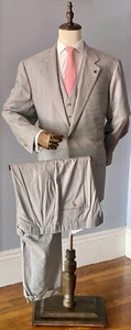 LNWOT Unbelievable Bespoke Super 180's 3-piece Gray Check Brioni Suit 46L US - Picture 1 of 21