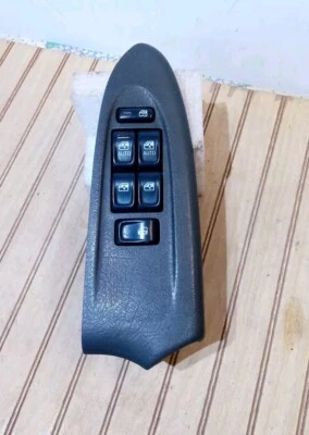 2002-2004 Chevy Trailblazer/EXT Master Window Switches/Gray Trim No Heat Seats - Image 1 of 4
