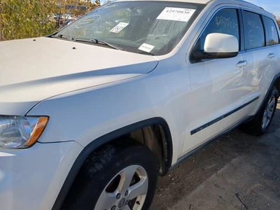 Guardabarros conductor Jeep Grand Cherokee 2011-2022 BTP4W Foto 1 de 3